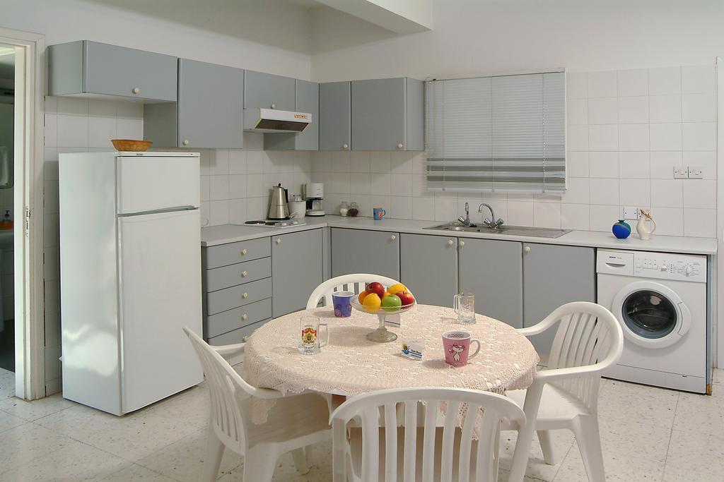 Sunbay Apartments Píla Kültér fotó