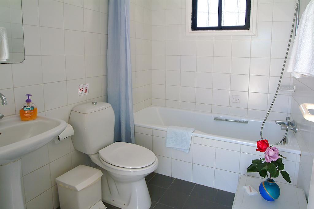 Sunbay Apartments Píla Kültér fotó