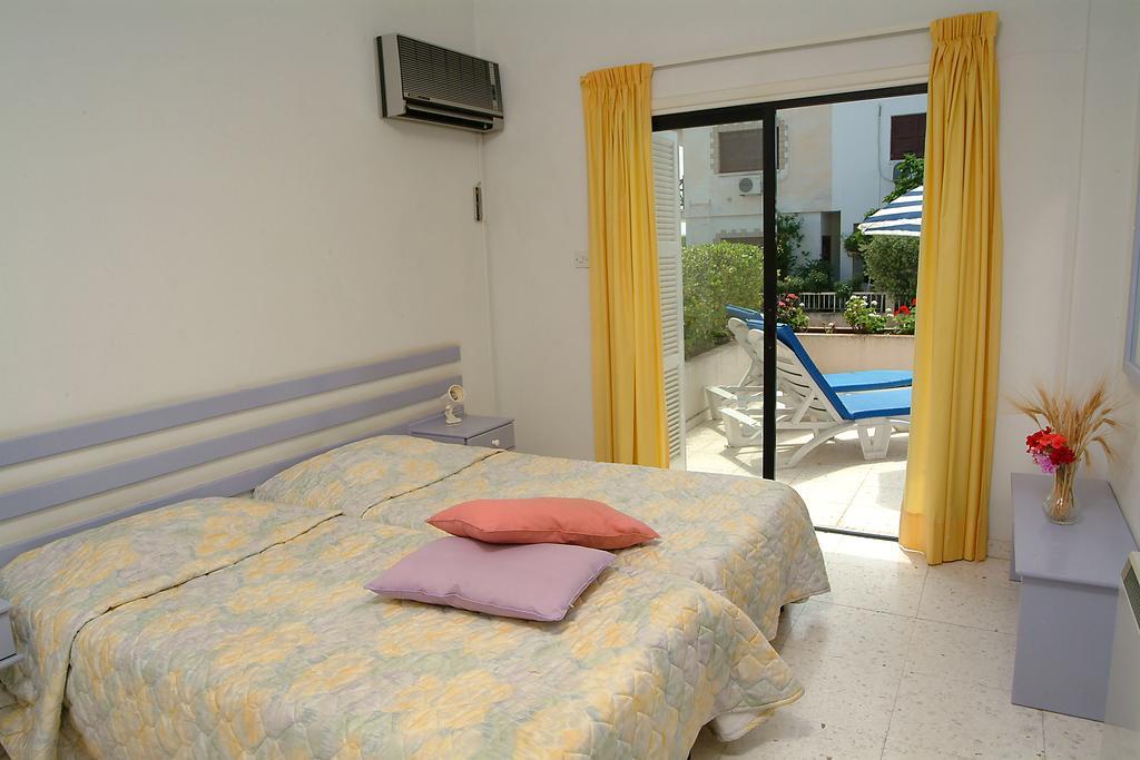 Sunbay Apartments Píla Kültér fotó